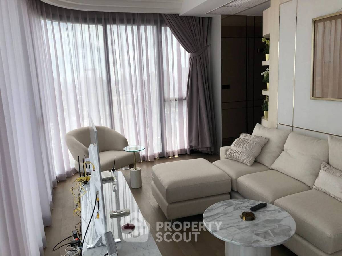 รูป คอนโด 2 ห้องนอน 65 ตร.ม. ชั้น 43 Ashton Asoke ใกล้ MRT สุขุมวิท 70 ม. (ID 1893771) - รูปที่ 1/5
