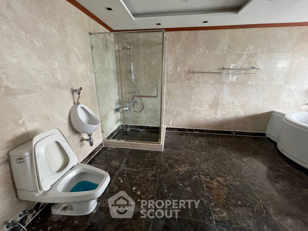 รูป คอนโด 5 ห้องนอน Fairview Tower ชั้น 22 ขนาด 650 ตร.ม. ใกล้ BTS อโศก (ID 1529055) - รูปที่ 25/48