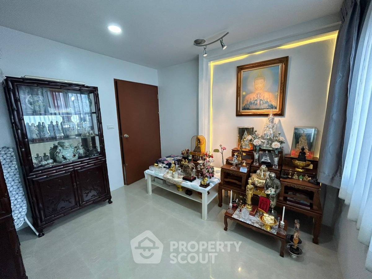 picture 2-BR 67 Sqm Condo For Sale At Wittayu Complex near BTS Phloen Chit (ID 997267) - 8/15