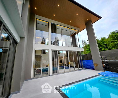 Condos for sale : 2-BR 124 Sqm Condo At Circle Living Prototype New Petchburi Near MRT Phetchaburi (ID 1297060)