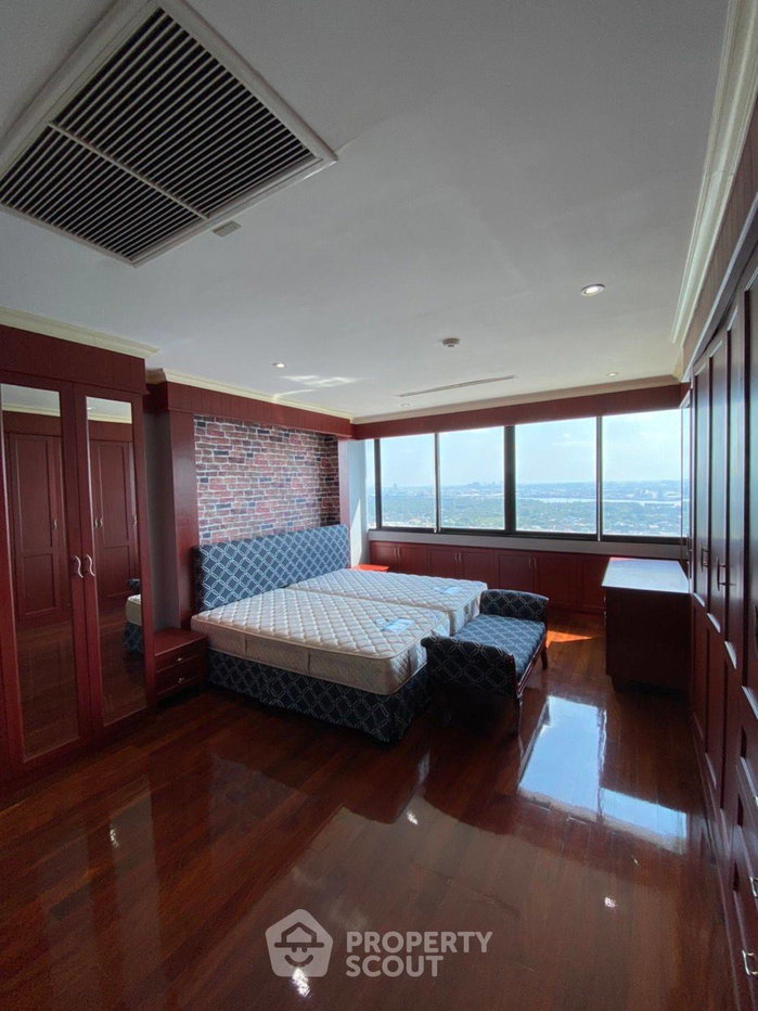 รูป คอนโด 3 ห้องนอน 312 ตร.ม. ชั้นสูง 28 ชั้น ขาย Royal River Place (ID 708270) - รูปที่ 17/33