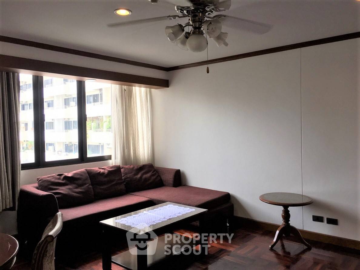 picture 2-BR Condo At Omni Tower, 12th Floor, 400m To BTS Nana (ID 556550) - 14/25