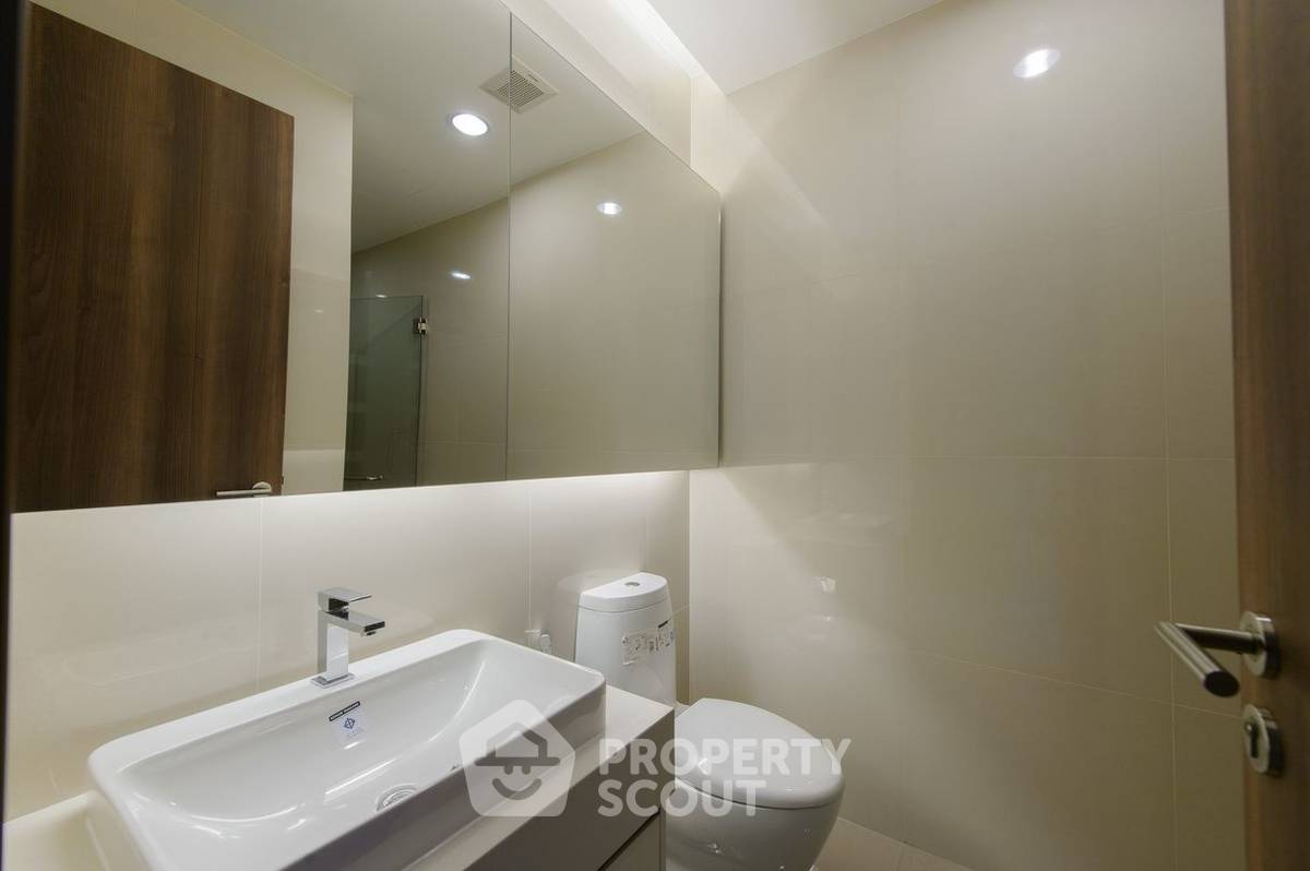 รูป คอนโด 3 ห้องนอน ขาย ที่ เมนัม เรสซิเดนซ์ ใกล้วัดพระยาคไระ (ID 949753) - รูปที่ 21/26