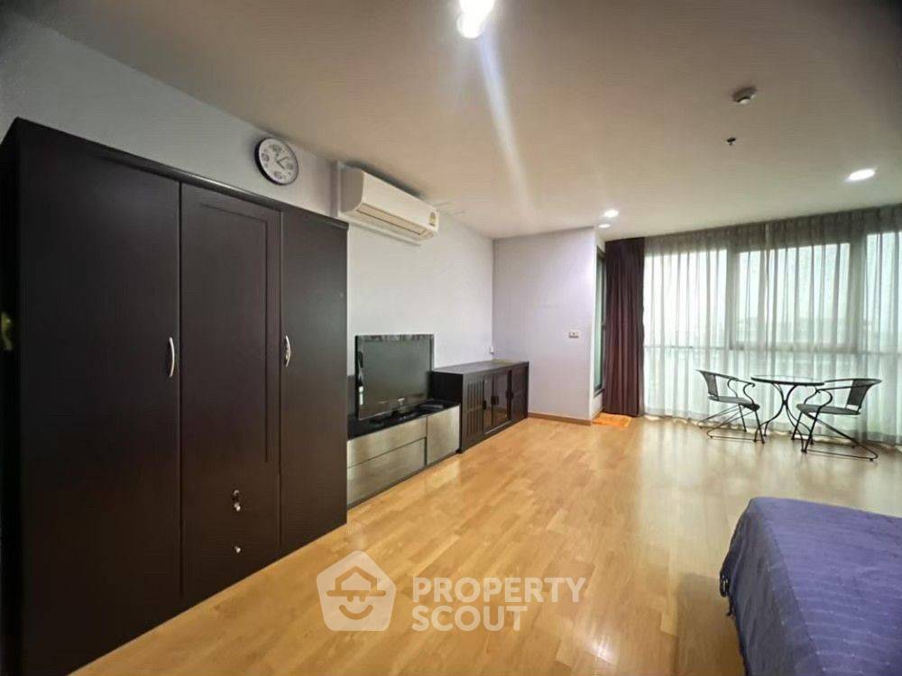 picture 200m To BTS Saint Louis | 1-BR St. Louis Grand Terrace (ID 785581) - 2/8