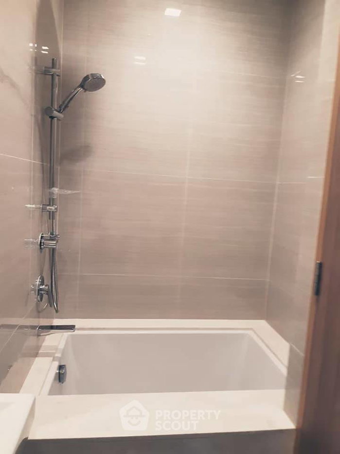 รูป คอนโด 2 ห้องนอน Noble Be 33 ชั้น 16 (60 ตร.ม.) ใกล้ BTS พร้อมพงษ์ (ID 924318) - รูปที่ 5/11
