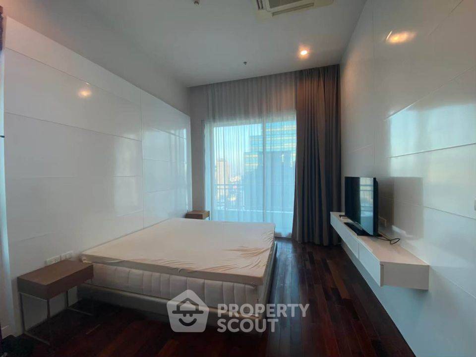 picture 30th-Floor 3-BR 176 Sqm Condo For Sale, Circle Condominium, MRT Phetchaburi (ID 1501297) - 3/7