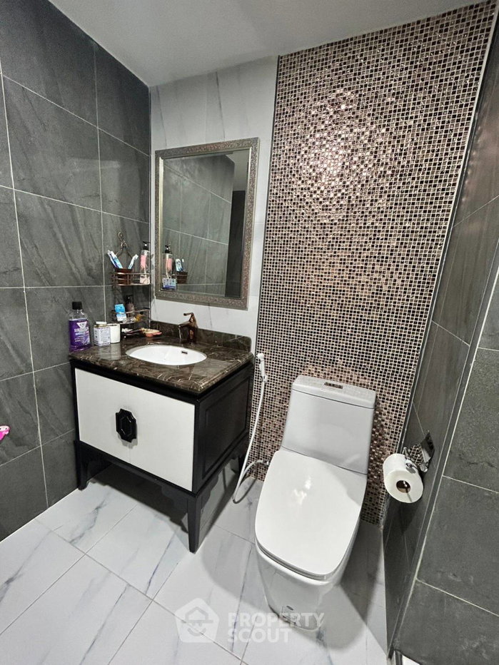 picture 2-BR 67 Sqm Condo For Sale At Wittayu Complex near BTS Phloen Chit (ID 997267) - 7/15