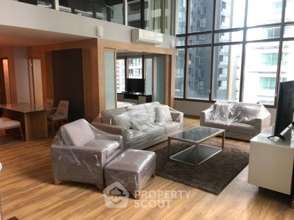 2-BR Duplex 145 Sqm At The Emporio Place, 9th Floor Near BTS Phrom Phong (ID 469363)