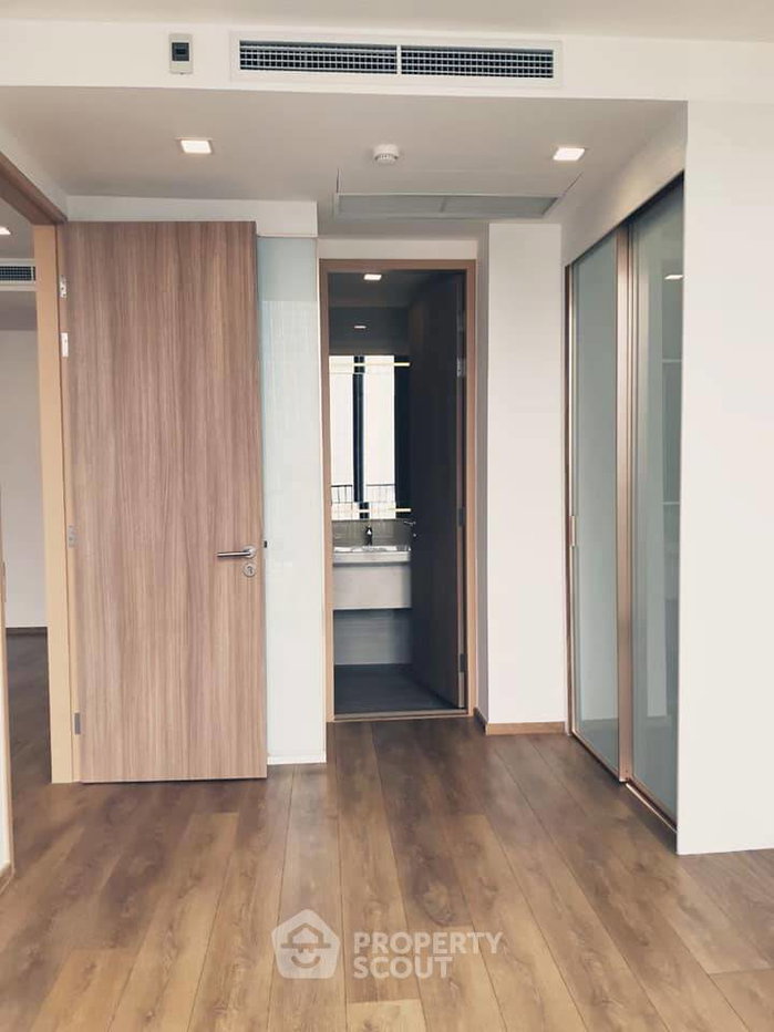 รูป คอนโด 2 ห้องนอน Noble Be 33 ชั้น 16 (60 ตร.ม.) ใกล้ BTS พร้อมพงษ์ (ID 924318) - รูปที่ 1/11