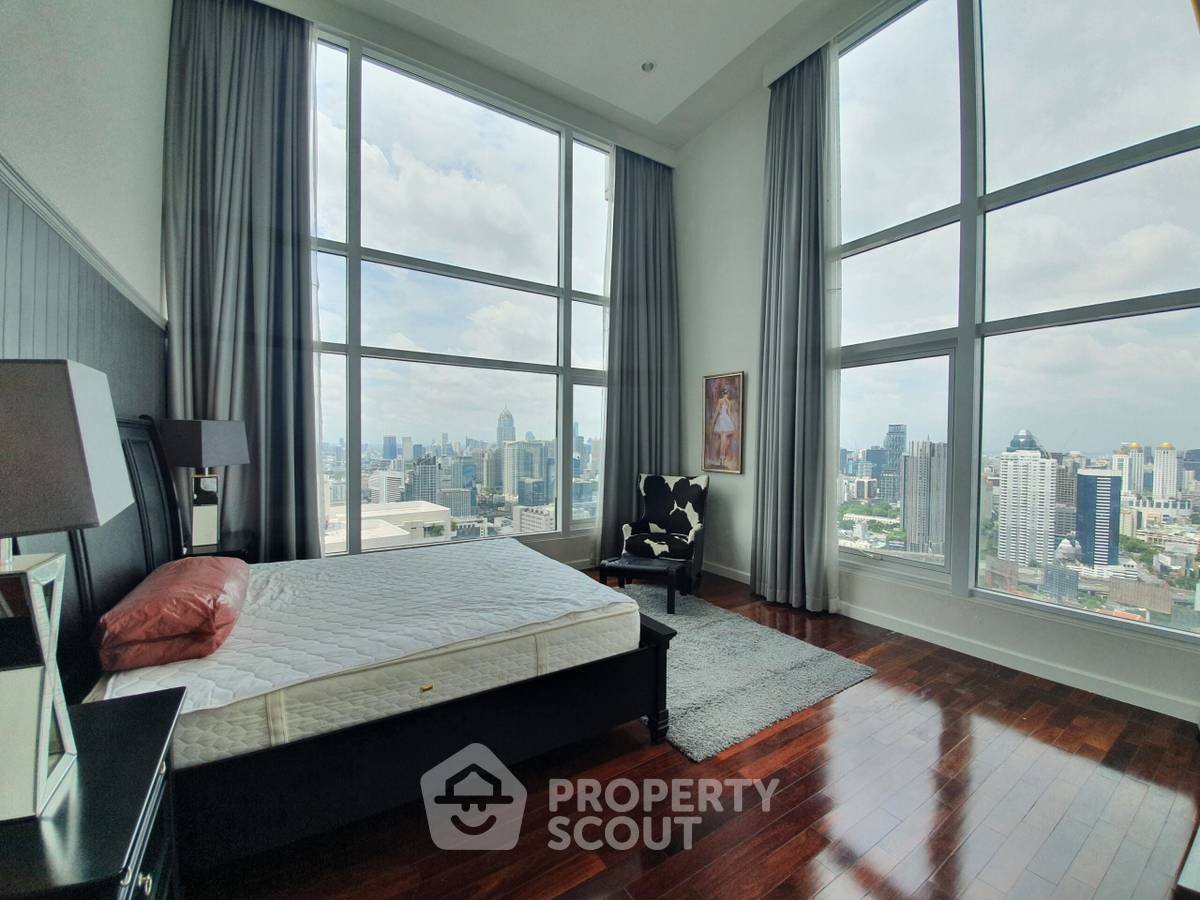 รูป คอนโด 4 ห้องนอน ขนาด 295 ตร.ม. ชั้น 43 Circle Condominium ใกล้ MRT เพชรบุรี (ID 515679) - รูปที่ 13/23
