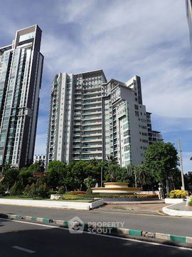 คอนโด 2 ห้องนอน 101 ตร.ม. ขาย The Star Estate @ Narathiwas ใกล้ช่องนนทรี (ID 1157746)