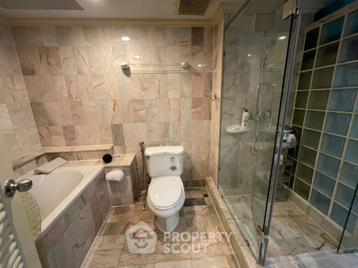 รูป คอนโดมิเนียม 5 ห้องนอน พื้นที่ 650 ตร.ม. ชั้น 22 Fairview Tower ใกล้ BTS อโศก (ID 1529055) - รูปที่ 35/48