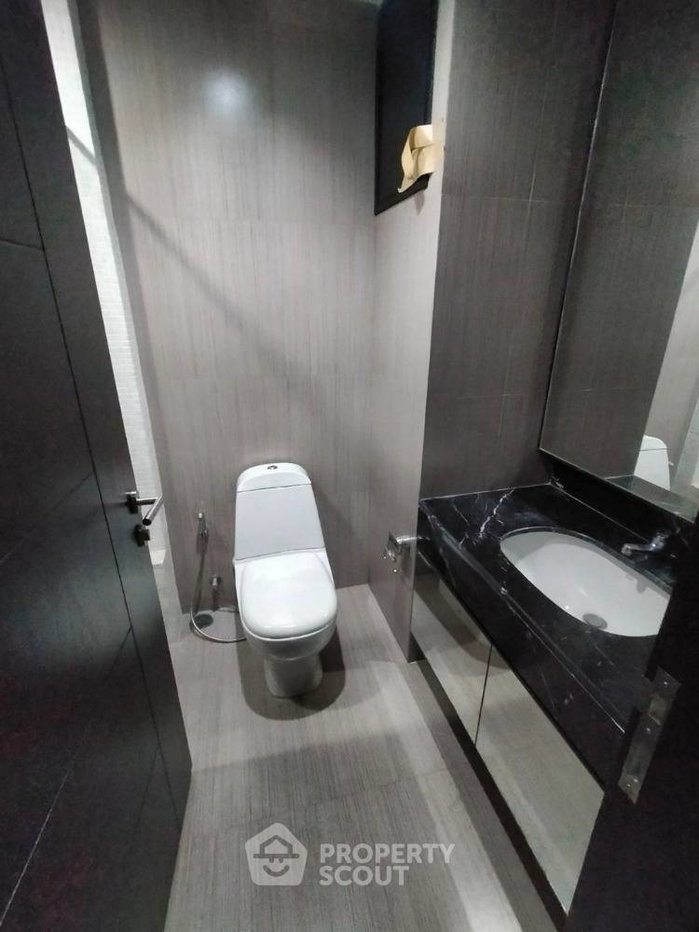 รูป คอนโดสองห้องนอน Villa Sikhara Condominium ย่านพร้อมพงษ์ (ID 2003278) - รูปที่ 15/23