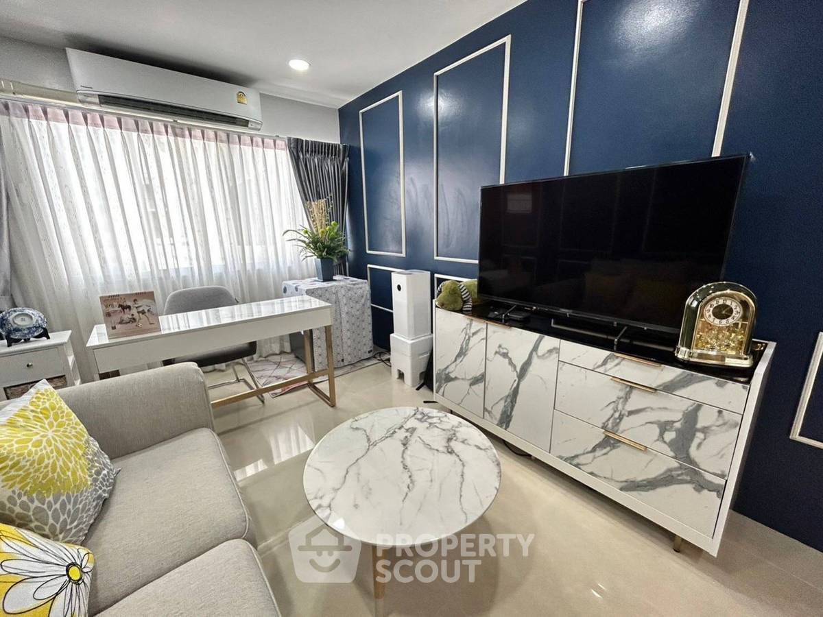 picture 2-BR 67 Sqm Condo For Sale At Wittayu Complex near BTS Phloen Chit (ID 997267) - 1/15