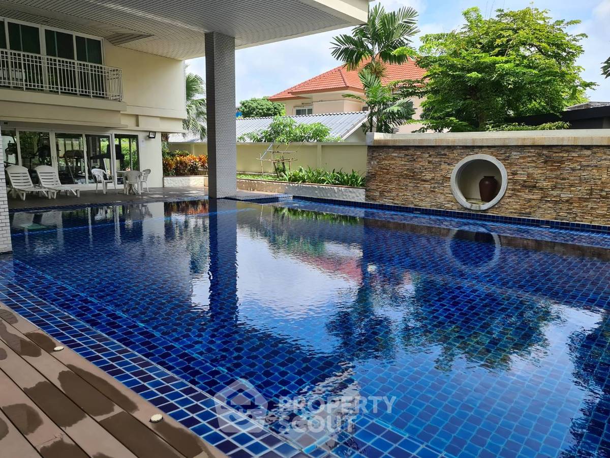 รูป คอนโด 1 ห้องนอน 32 ตร.ม. ชั้น 8 ที่บ้านศิริสาทร ใกล้ MRT คลองเตย (ID 1002130) - รูปที่ 14/16