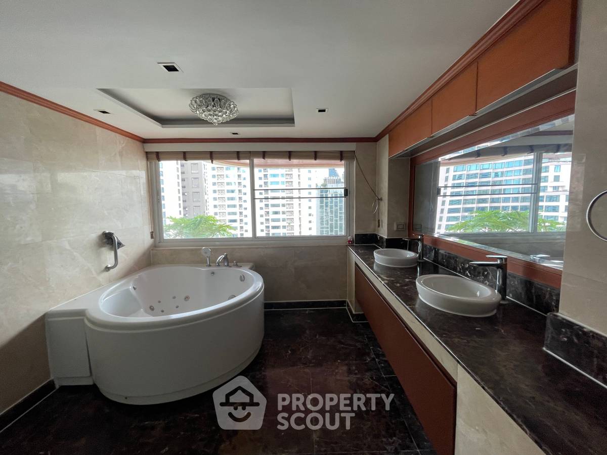 รูป คอนโด 5 ห้องนอน Fairview Tower ชั้น 22 ขนาด 650 ตร.ม. ใกล้ BTS อโศก (ID 1529055) - รูปที่ 26/48