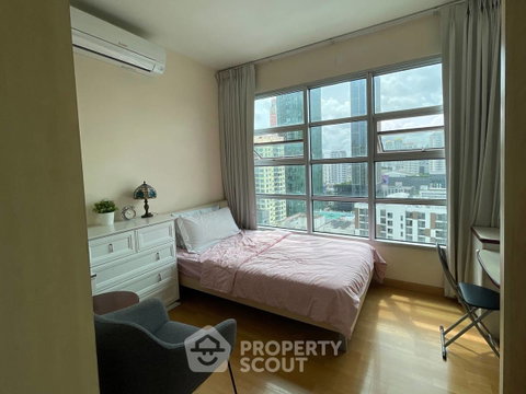 คอนโด 3 ห้องนอน 115 ตร.ม. ขาย | บ้านกลางกรุง สยาม-ปทุมวัน | ใกล้ BTS ราชเทวี 100 ม. (ID 2137758)
