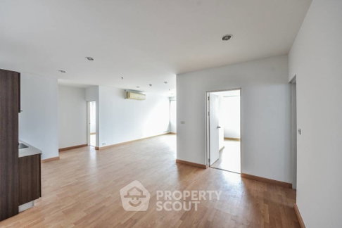 2-BR 105 Sqm Condo In St. Louis Grand Terrace, 200m To BTS Saint Louis (ID 2097437)