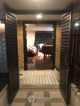 คอนโด 3 ห้องนอน 267 ตร.ม. ขาย ที่ The Lanai Sathorn ใกล้ MRT คลองเตย (ID 565840)