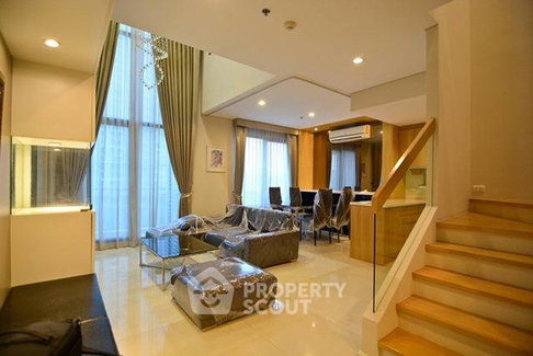 Well-Sized 1-BR, 80 Sqm Condo For Sale at Villa Asoke Near MRT Phetchaburi (ID 513251)
