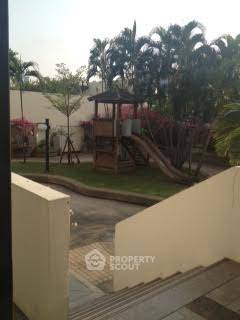 รูป คอนโด 3 ห้องนอน 315 ตร.ม. โครงการ Ruamsuk Condominium ใกล้ BTS ทองหล่อ รองรับสัตว์เลี้ยง (ID 510609) - รูปที่ 10/10