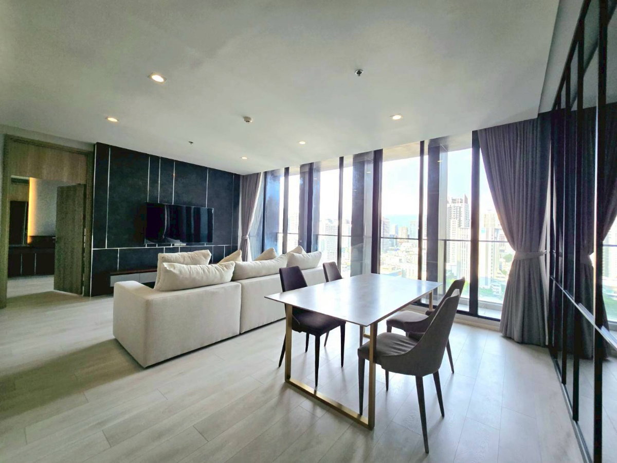 รูป ♤ Rare Unit ♤ ชั้น 15+ พื้นที่ใช้สอย 117.00 ตร.ม. | 2 ห้องนอน 2 ห้องน้ำ | คอนโดมีSkywalk เชื่อมเข้า BTS เพลินจิตและ Central Embassy - รูปที่ 1/20