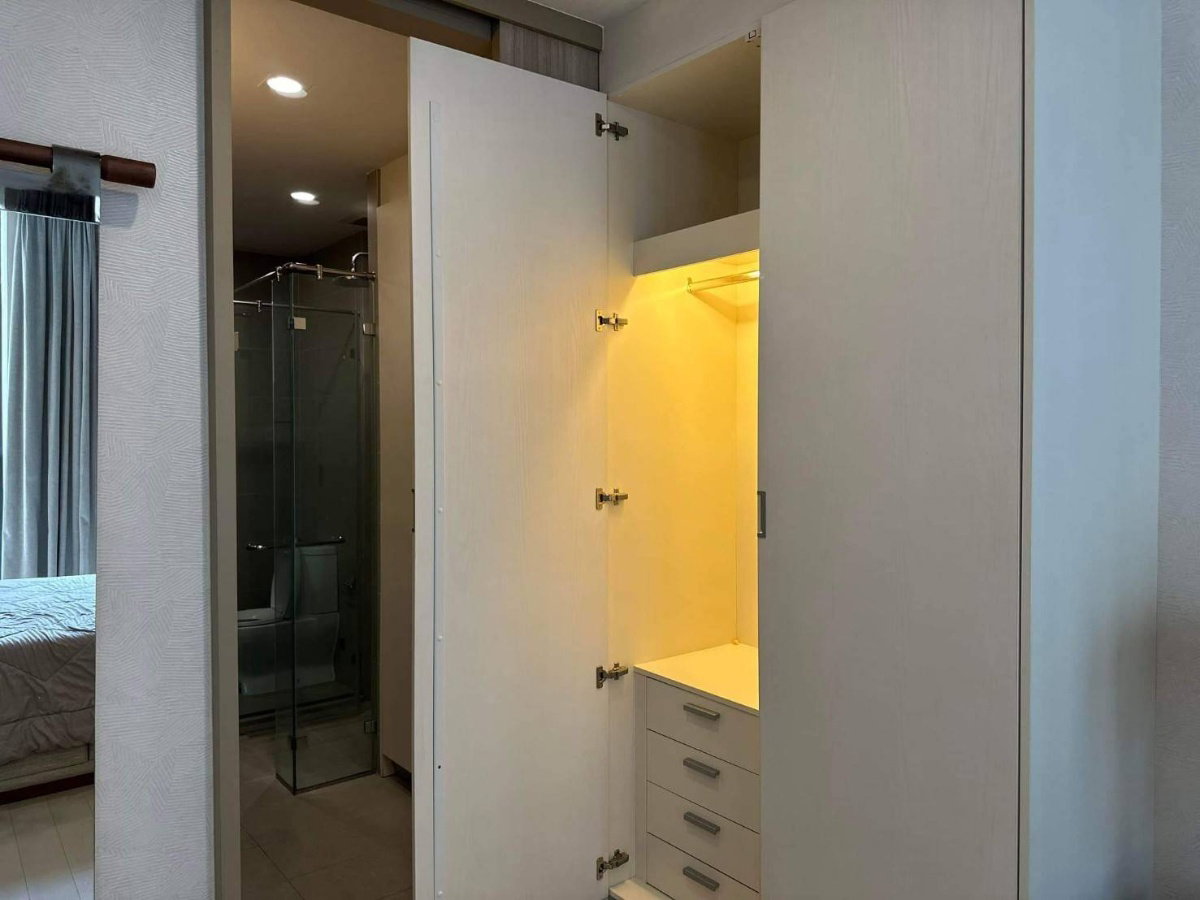 รูป ❖ Nice Decoration ❖ ชั้น 05+ | 1 ห้องนอน 58.00 ตร.ม. | คอนโดมี Skywalk เชื่อมเข้า BTS เพลินจิต, Central Embassy - รูปที่ 14/16