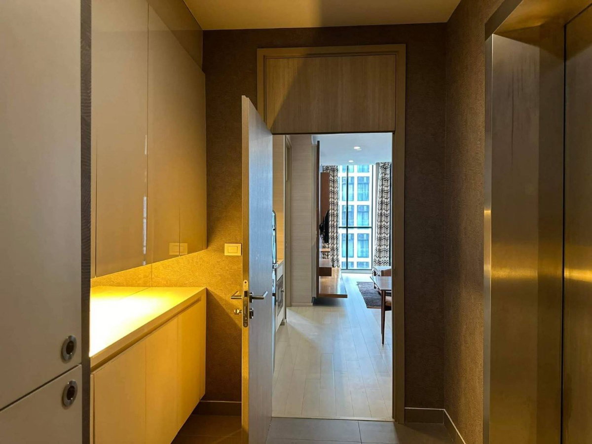 รูป ❖ Nice Decoration ❖ ชั้น 05+ | 1 ห้องนอน 58.00 ตร.ม. | คอนโดมี Skywalk เชื่อมเข้า BTS เพลินจิต, Central Embassy - รูปที่ 11/16