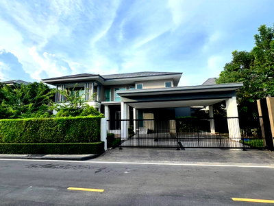 บ้านเดี่ยว สนามบินสุวรรณภูมิ : P0011 ขายบ้านเดี่ยวหรูสุดเพอร์เฟค ใจกลางพระราม 9 พร้อมอยู่ บนทำเลทอง