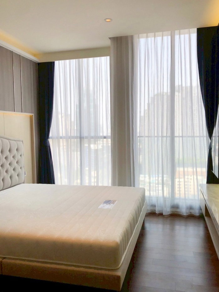 รูป ♤ Best Price ♤ ชั้น 20+ พื้นที่ใช้สอย 78.00 ตร.ม. | 2 ห้องนอน 2 ห้องน้ำ | คอนโดมีSkywalk เชื่อมเข้า BTS เพลินจิตและเซ็นทรัลเอ็มบาสซี่ - รูปที่ 8/15