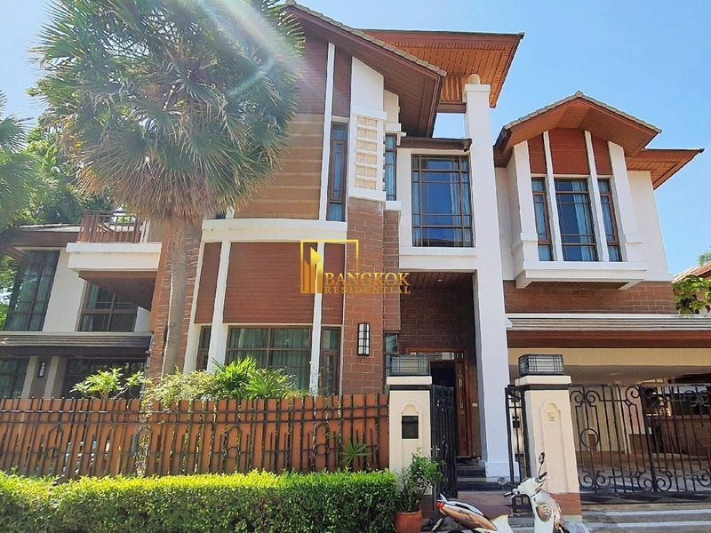 Houses for rent :  Baan Sansiri 67 - 5 Bedroom House For Rent in Phra Khanong - BR8254SH