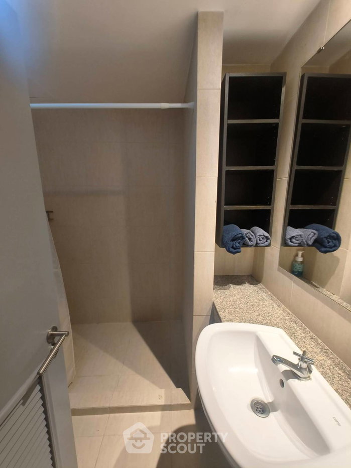 picture 3-BR 120 Sqm Condo For Sale At The Clover Thonglor Residence Near BTS Thong Lor (ID 887180) - 7/12