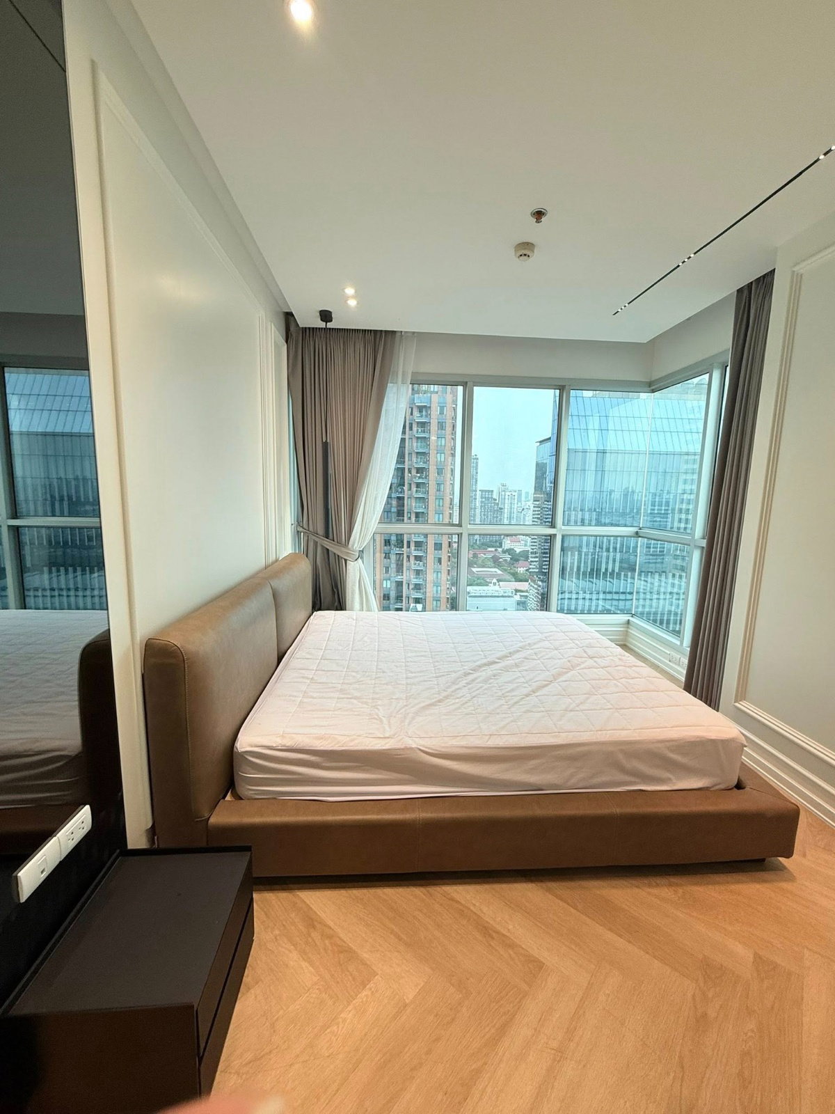 FOR RENT 📢⭐The Address Asoke 🌳ใกล้ทางด่วน สะดวกทุกช่องทางการเดินทาง ติด BTS, MRT, Airport Link  ชั้น 33 วิวสวย วิวเมือง ส่วนกลางครบครัน #PPH-SCH031