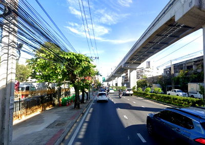 ที่ดิน วิทยาลัยเทคนิคการสัตวแพทย์ : ขายที่ดินพร้อมสิ่งปลูกสร้างใกล้ MRT สถานีภาวนาเพียง 700 เมตร