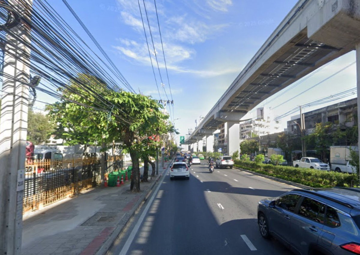 รูป ขายที่ดินพร้อมสิ่งปลูกสร้างใกล้ MRT สถานีภาวนาเพียง 700 เมตร - รูปที่ 1/3