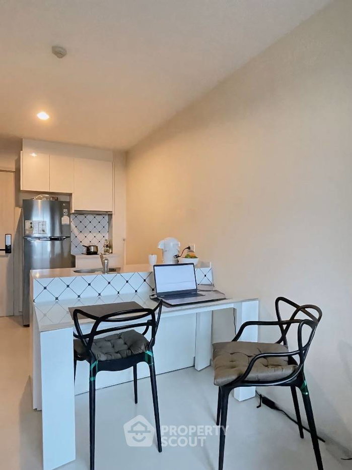 รูป คอนโด 1 ห้องนอน ราคาดี Rhythm Sukhumvit 42 ชั้น 33 • ใกล้ BTS เอกมัย 200 ม. (ID 2054967) - รูปที่ 2/4