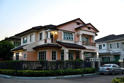 P0022 บ้านเดี่ยวนันทวัน สุวรรณภูมิ ขนาดใหญ่ ใกล้สนามบิน เดินทางสะดวกสุดๆ