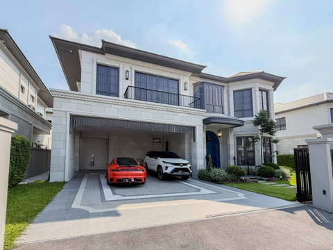 P0017 For Sale! Luxury Narasiri Home in Krungthep Kreetha