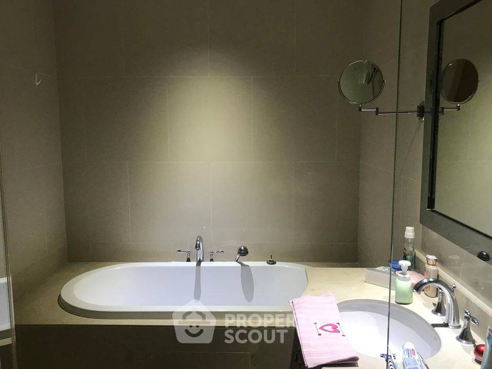 รูป คอนโด 2 ห้องนอน 99 ตร.ม. ที่ The Empire Place ใกล้ BTS เซนต์หลุยส์ 400 ม. (ID 1307085) - รูปที่ 5/9