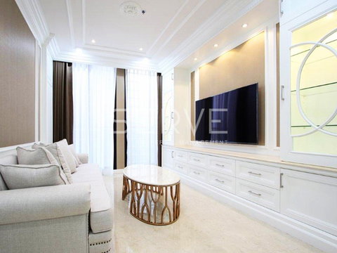 ðĨ75KðĨ - 2 Beds Luxury Style Corner Room East side Perfect Location Connecting to BTS Phloen Chit at Noble Ploenchit Condo / For Rent