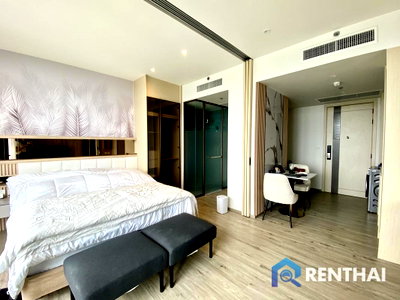 คอนโดให้เช่า : ปล่อยเช่าคอนโด Arom Wongamat Pattaya 1 ห้องนอน 1 ห้องน้ำ วิทะเล ราคา 45,000 บาท