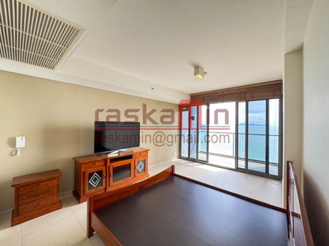 🌟 Studio Condo for Sale with Stunning Sea View at Zire Wongamat Condominium, Pattaya 🌟