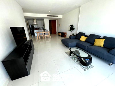 Condos for sale : Pet-Friendly 2-BR Condo At Fullerton Sukhumvit Near BTS Ekkamai (ID 1906395)