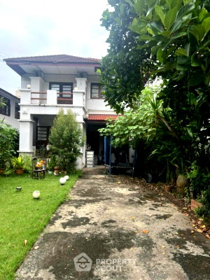 เช่าบ้านเดี่ยว ถนนเพชรบุรี กรุงเทพฯ : บ้านเช่า 3 ห้องนอน 360 ตร.ม. เลี้ยงสัตว์ได้ ใกล้ BTS นานา (ID 2169188)