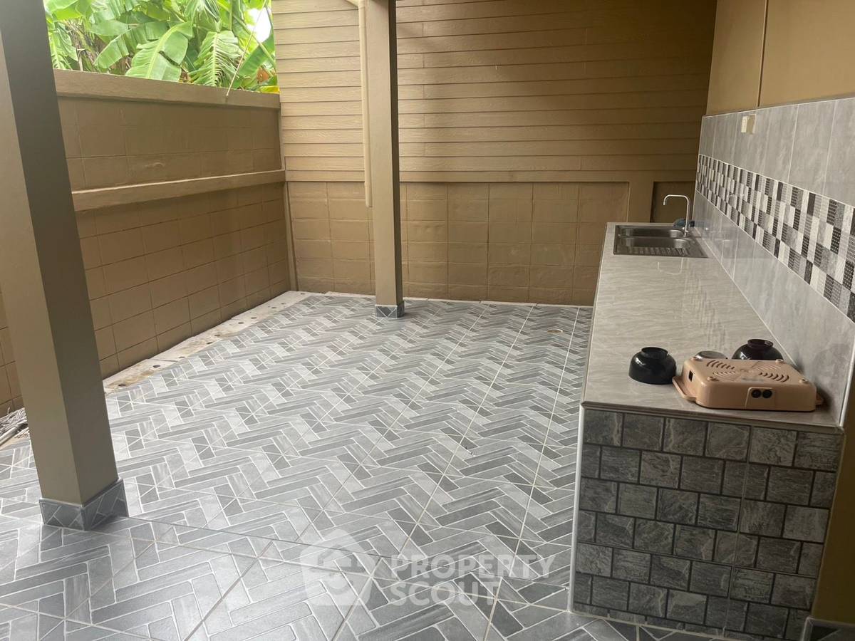 รูป บ้าน 3 ห้องนอน ขาย พร้อมเลี้ยงสัตว์ได้ หมู่บ้านพาร์ควิลเลจ พัทยาตะวันออก (นาจอมเทียน) (ID 2202151) - รูปที่ 11/48