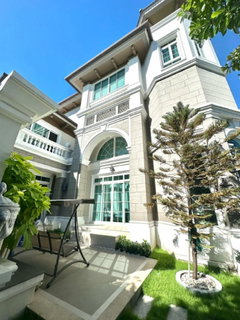Ladawan Rama 2  There is an elevator in the house  3 floors Size 125.4 square wah Usable area 434 sq m