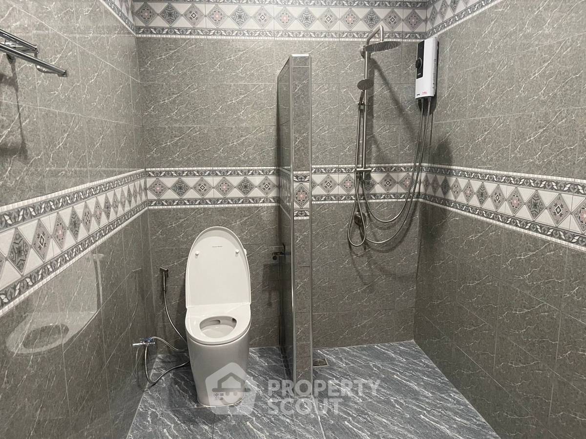 รูป บ้าน 3 ห้องนอน ขาย พร้อมเลี้ยงสัตว์ได้ หมู่บ้านพาร์ควิลเลจ พัทยาตะวันออก (นาจอมเทียน) (ID 2202151) - รูปที่ 23/48