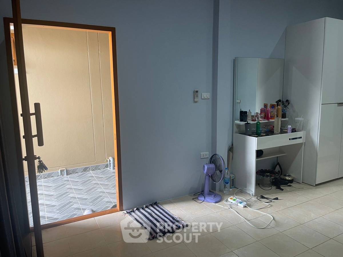 รูป บ้าน 3 ห้องนอน ขาย พร้อมเลี้ยงสัตว์ได้ หมู่บ้านพาร์ควิลเลจ พัทยาตะวันออก (นาจอมเทียน) (ID 2202151) - รูปที่ 36/48