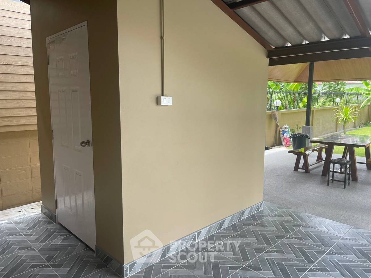 รูป บ้าน 3 ห้องนอน ขาย พร้อมเลี้ยงสัตว์ได้ หมู่บ้านพาร์ควิลเลจ พัทยาตะวันออก (นาจอมเทียน) (ID 2202151) - รูปที่ 34/48