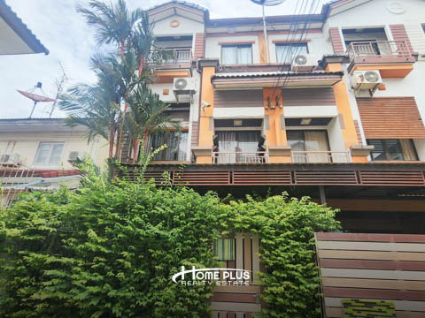ขายทาวน์โฮม : บ้านกลางเมือง ลาดพร้าว71 หลังริม (Baan Klang Muang) ซอยนาคนิวาส4